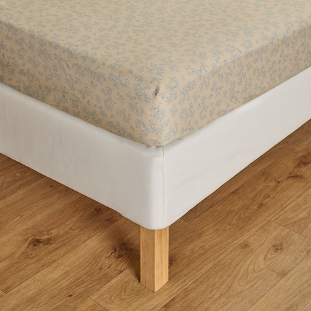 Prześcieradło z bawełny satynowej z gumką Rosmarin 140x200 cm z motywem roślinnym