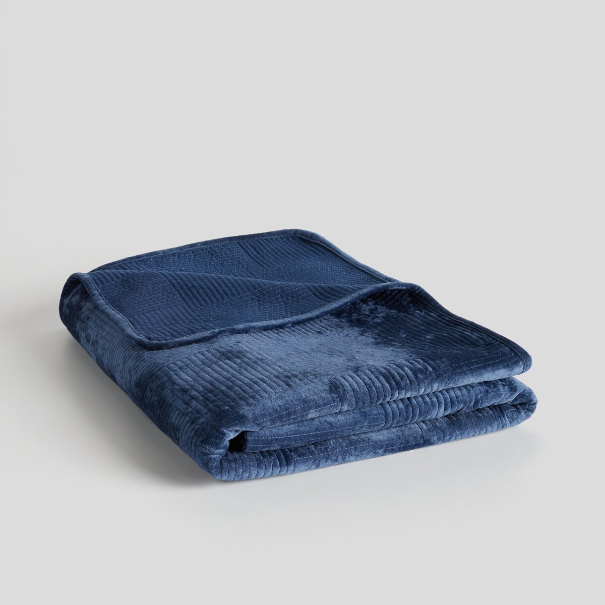 Jednokolorowa narzuta na łóżko Quadron 200x220 cm z motywem geometrycznym