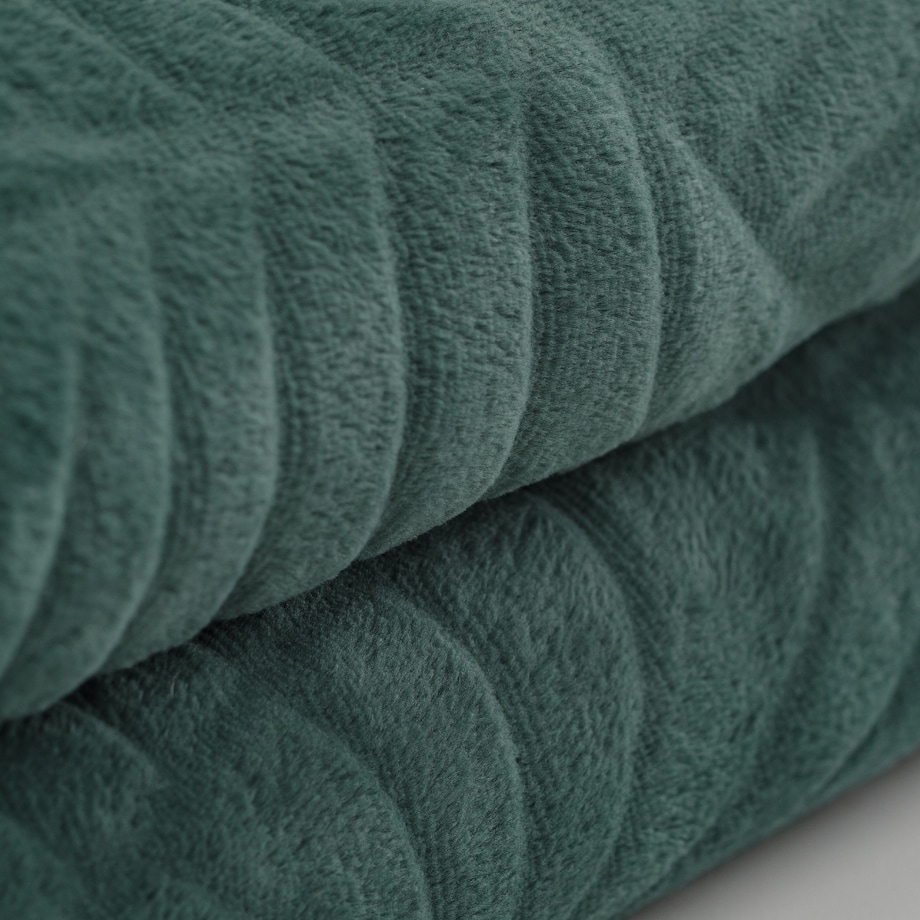 Jednokolorowy koc z wytłoczonym wzorem Leafline 150x200 cm