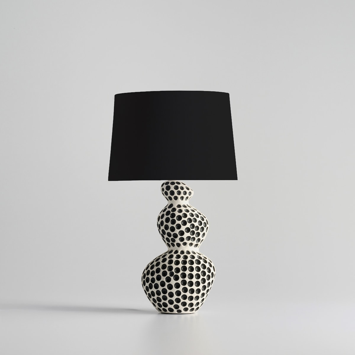 lampa stołowa z ceramiczną podstawą eleanor