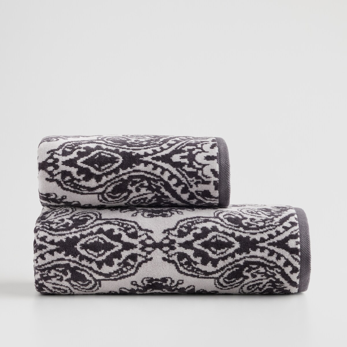 Ręcznik żakardowy Beskar 70x130 cm z motywem arabeski