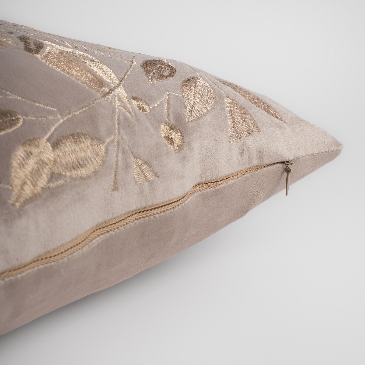 Poszewka Haftowana Petalina 45x45 cm z motywem gwiazdy betlejemskiej