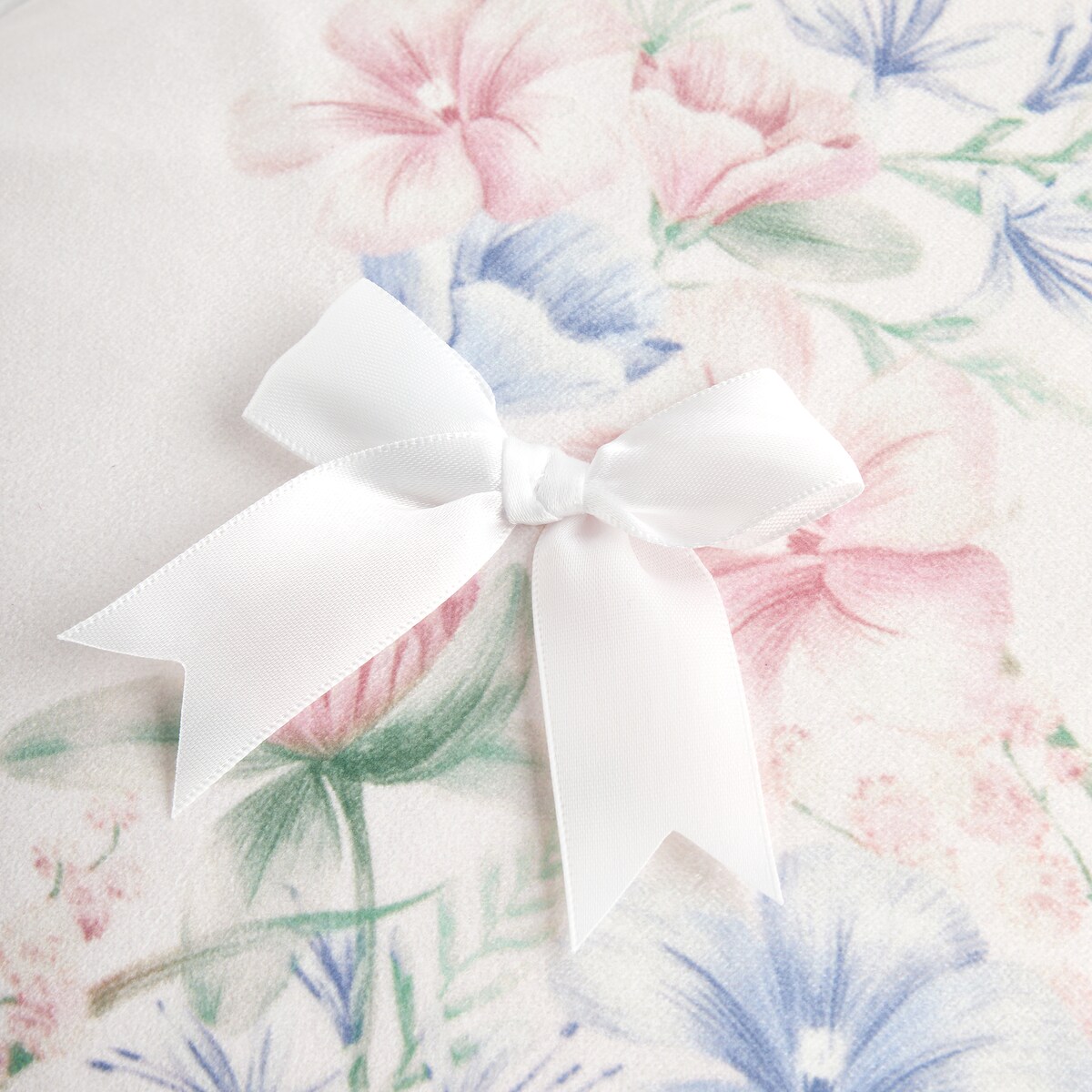 Poszewka z nadrukiem Kirossi 45x45 cm z motywem królika