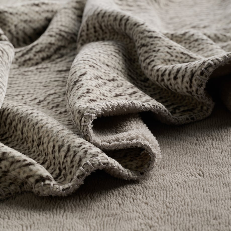 Jednokolorowy koc żakardowy Oseo 180x220 cm