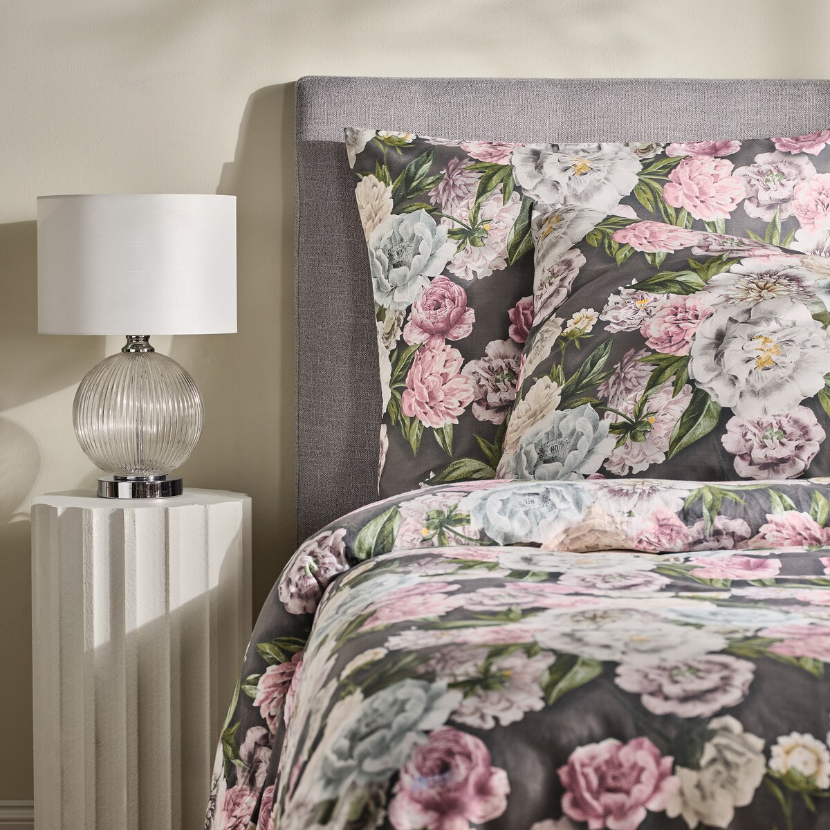 Pościel z bawełny satynowej Sofrine 160x200 cm z motywem kwiatowym