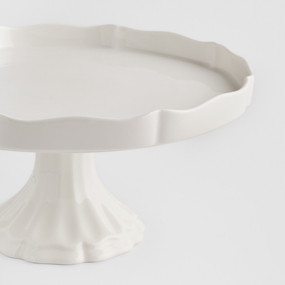 Patera Na Nóżce Elarisse