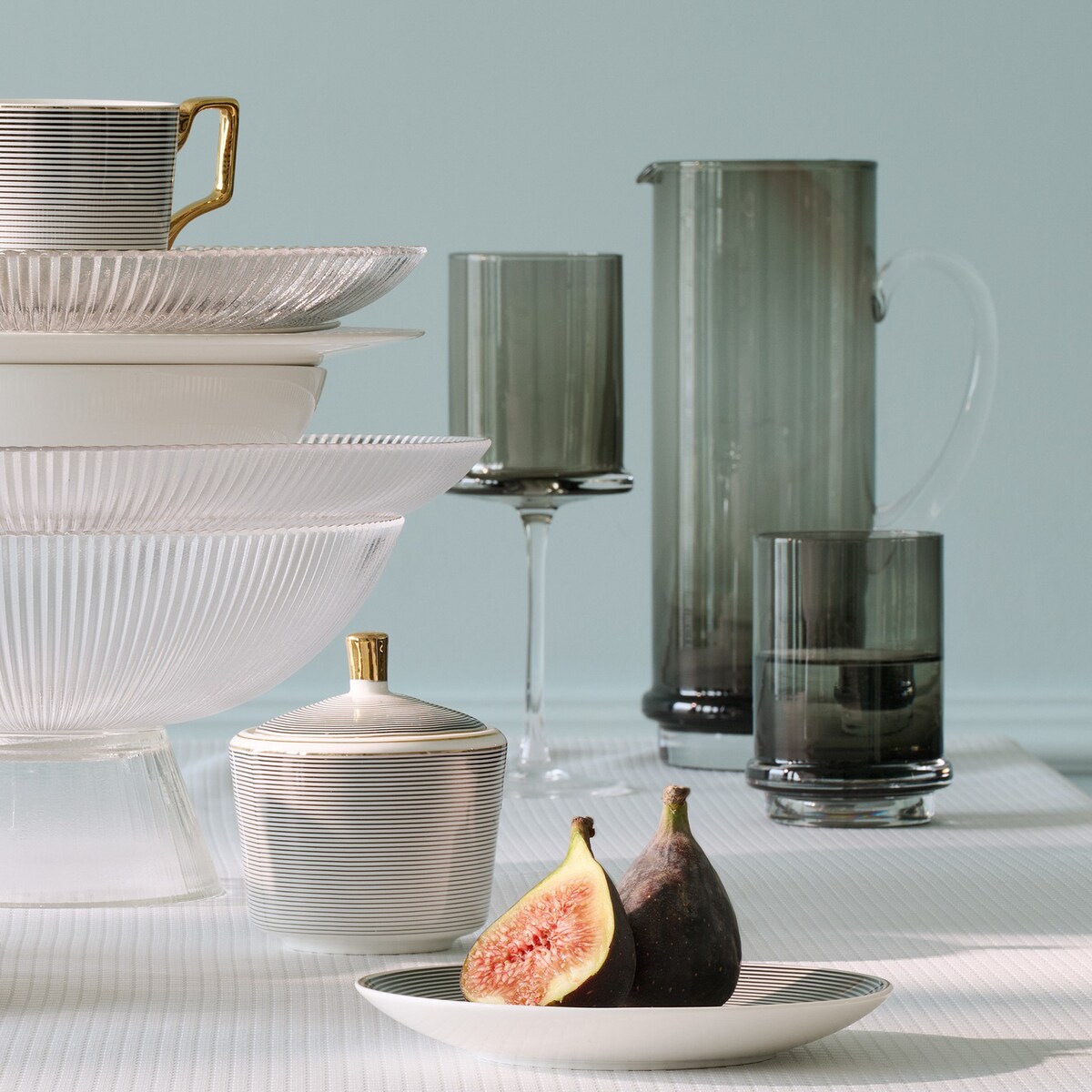 Dzbanek Astar z motywem geometrycznym