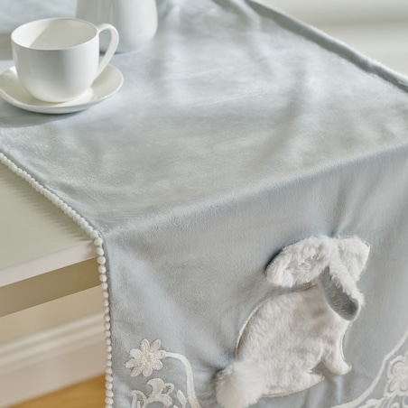 Bieżnik Haftowany Blando 45x180 cm z motywem królika