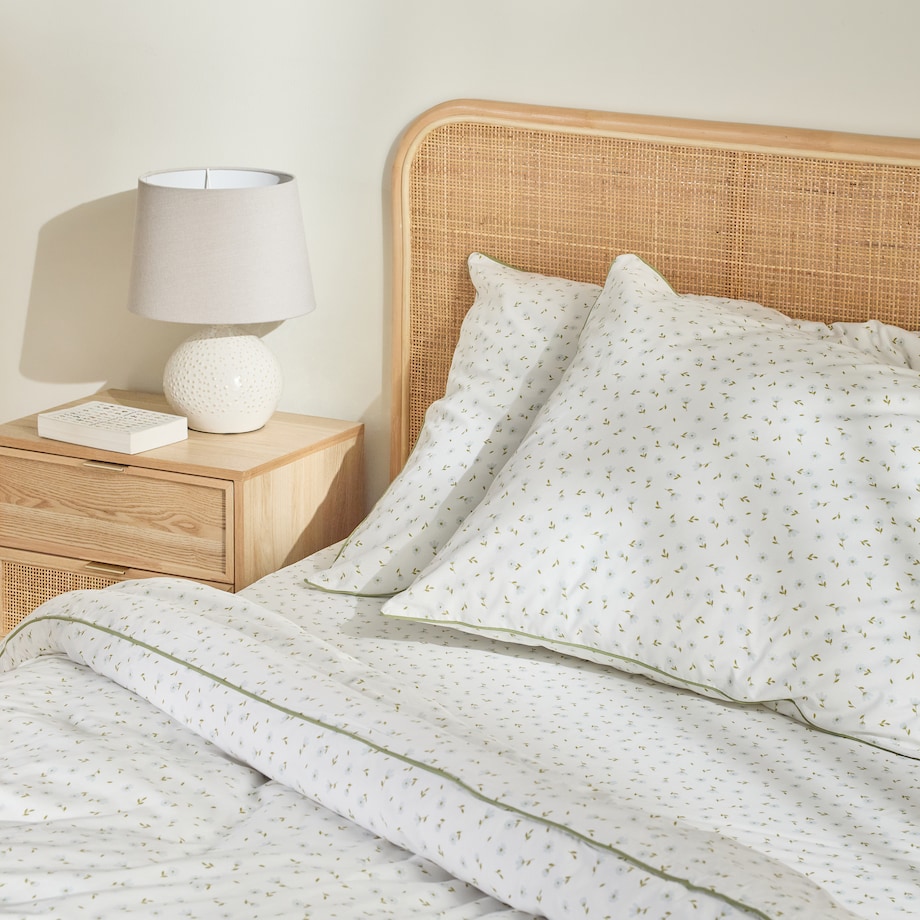 Pościel bawełniana z lamówką Avis 140x200 cm z motywem kwiatowym