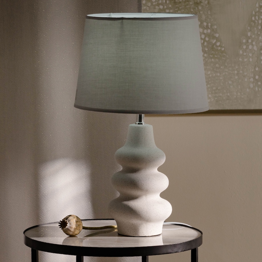 lampa stołowa z ceramiczną podstawą momento