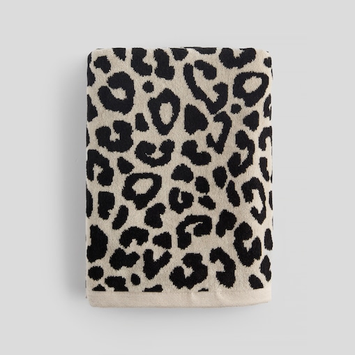 Ręcznik Panther 70x130 cm z motywem zwierzęcym