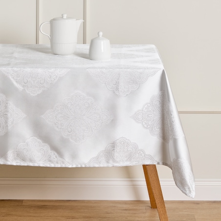 Obrus Żakardowy Hiren 148x300 cm z motywem arabeski