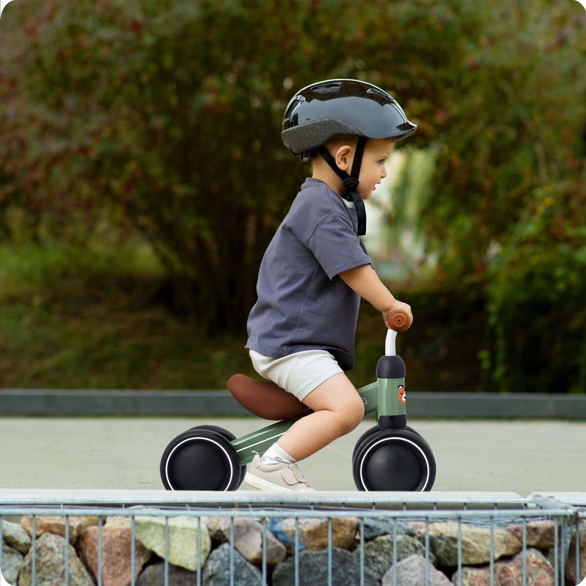 Rowerek biegowy trójkołowy jeździk dla dzieci lekki Ricokids zielono-brązowy