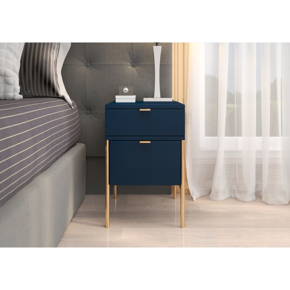 Elegancka granatowa szafka nocna Skandica POLKA na złotych nóżkach