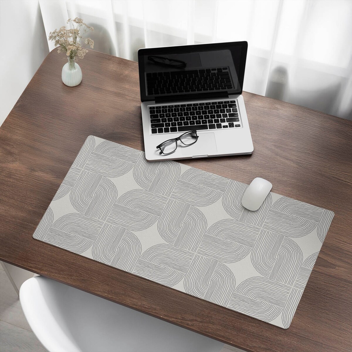 Beżowa mata na biurko Geometryczny wzór linii, 90x45 cm