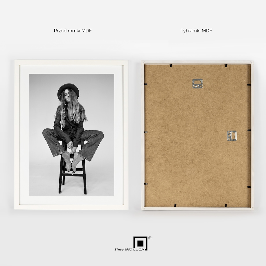 Ramka na zdjęcia 30x40 cm biała rama MDF z plexi wisząca poziom pion klasyczna ramka