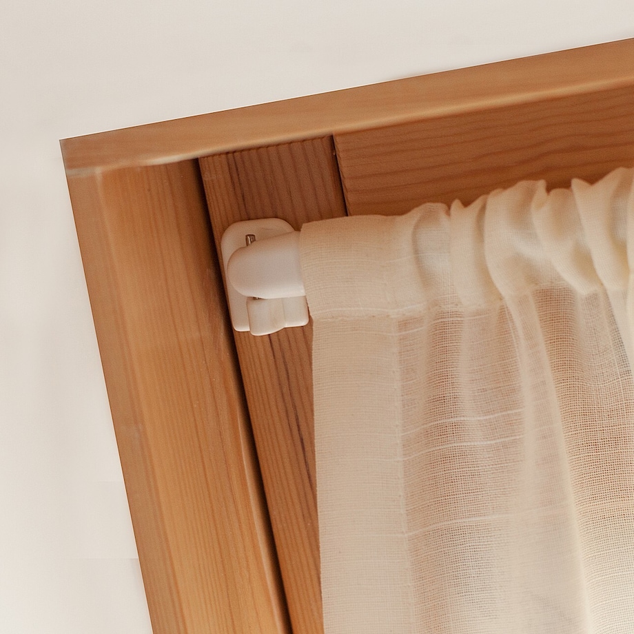 Zasłonka na okno dachowe 0x0 prześwitujący biały