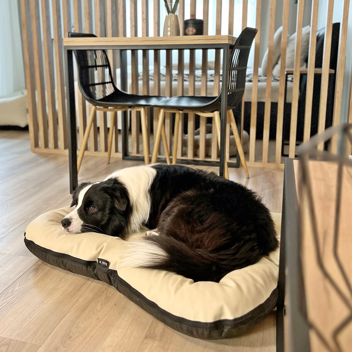 Legowisko Ponton dla psa z eko skóry ELLA, 90x70 cm, Cappuccino