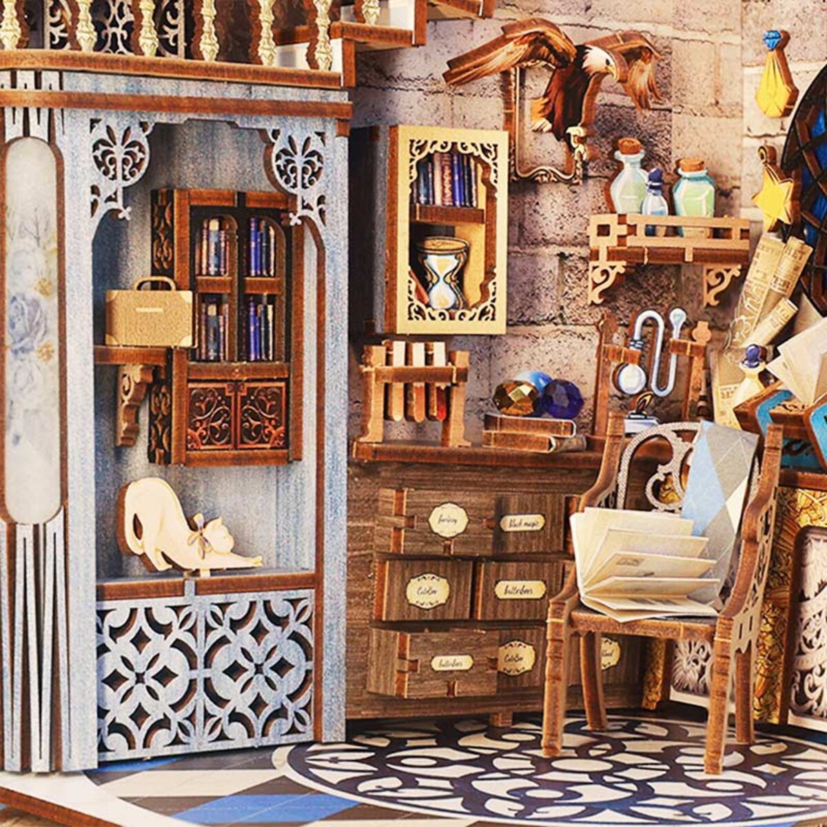 Miniaturowy domek Book Nook - Pracownia alchemika - CuteBee