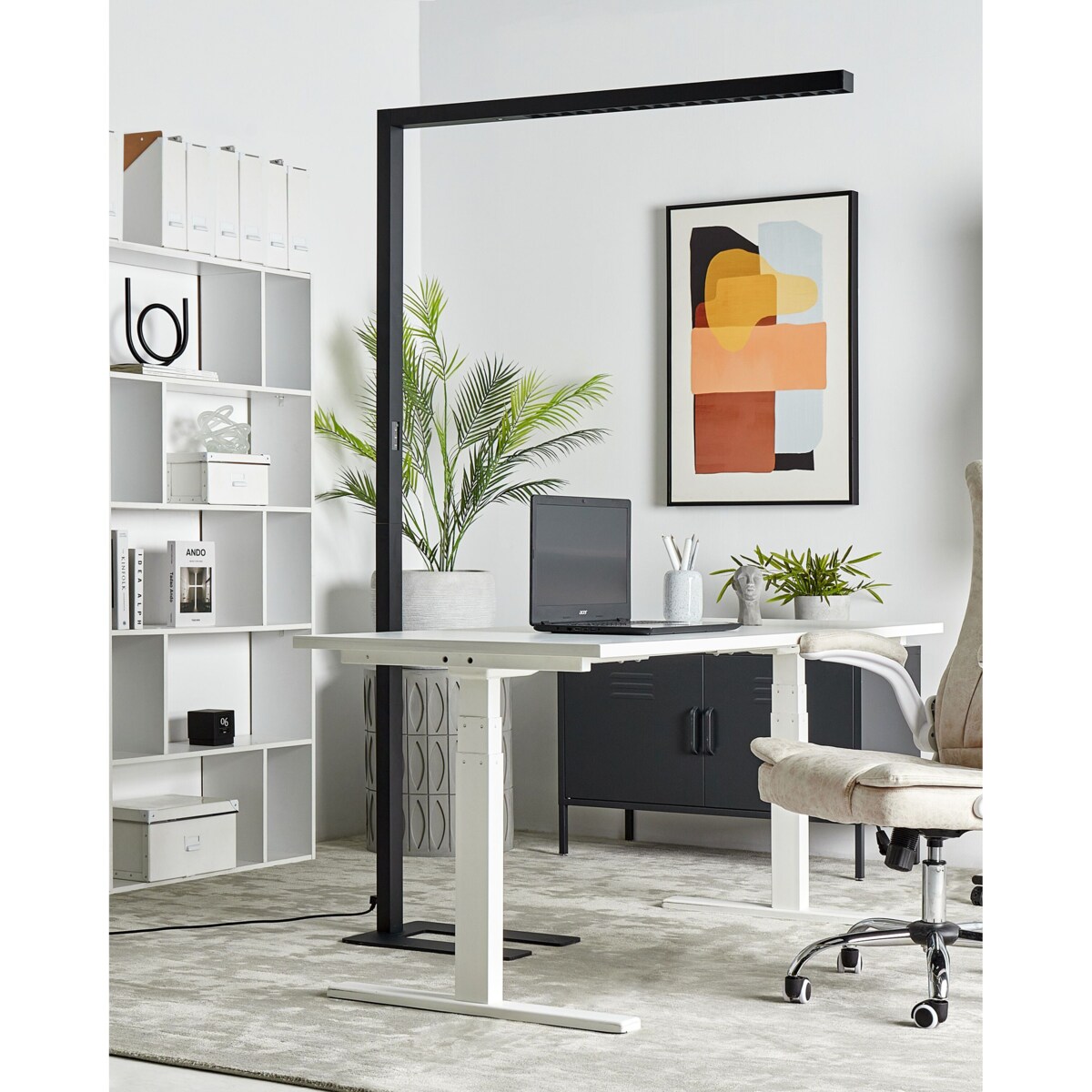 Lampa podłogowa LED metalowa czarna MENSA