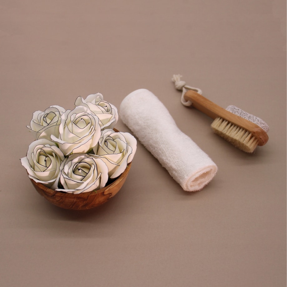 RÓŻA kość słoniowa biała Z CZARNĄ OBWÓDKĄ 1szt kwiaty mydlane na bukiet box