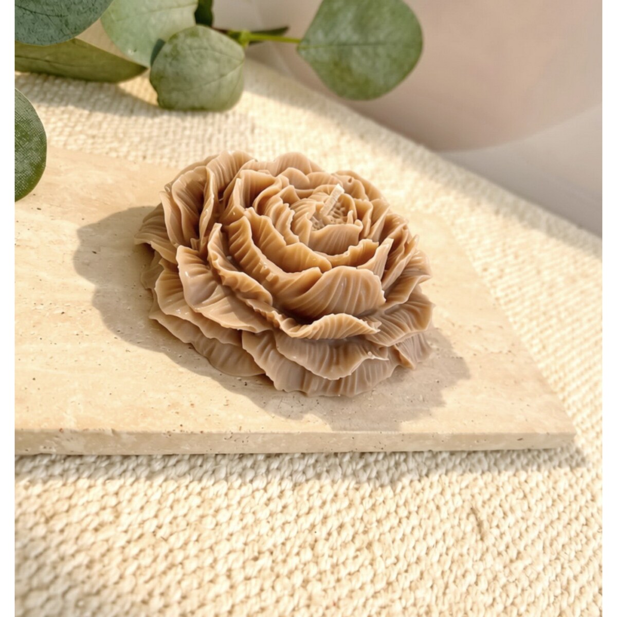 Świeca sojowa ekologiczna dekoracyjna piwonia peonia "Peony Queen" 80x35mm