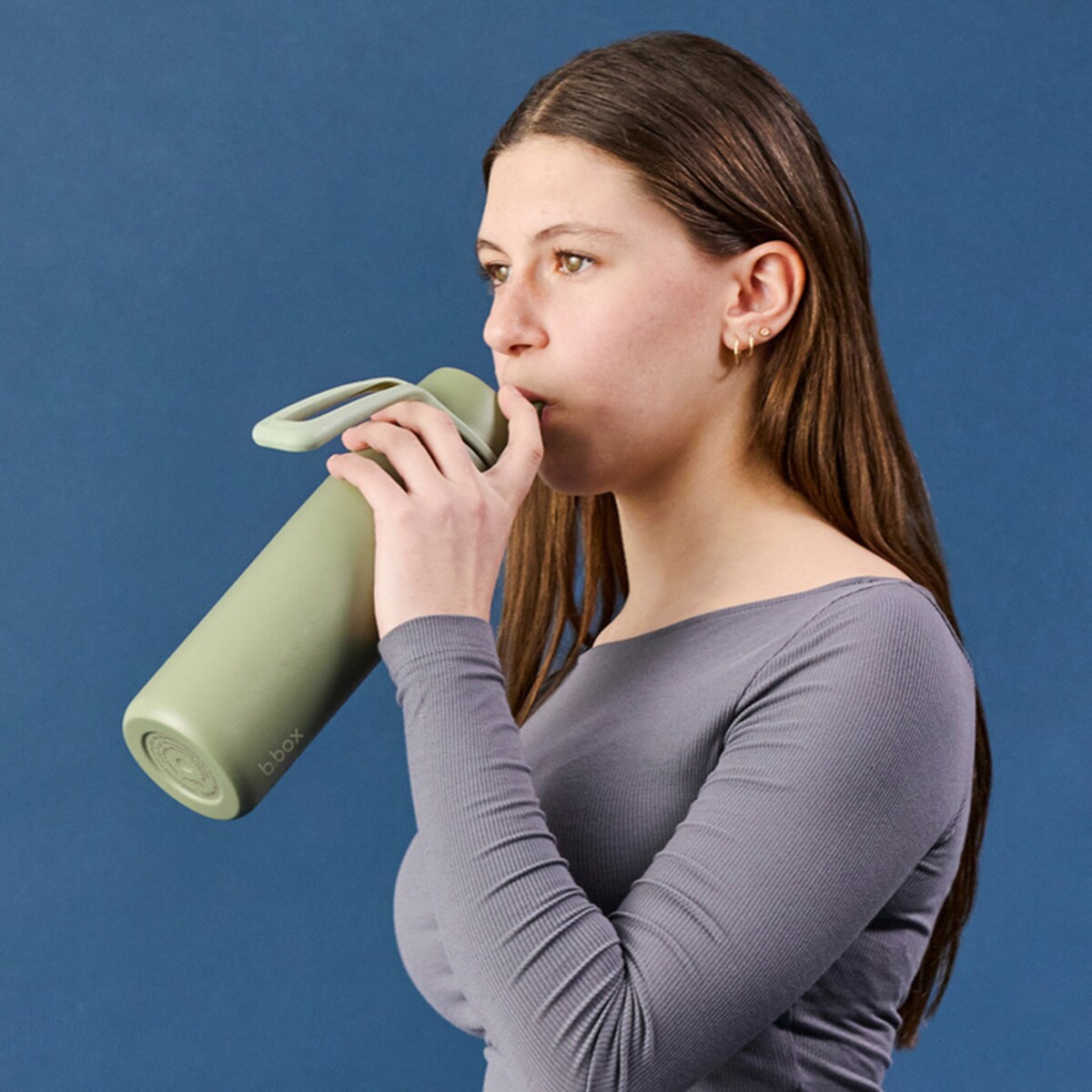 Butelka termiczna ze składanym ustnikiem - termos 690 ml dla dzieci i dorosłych Olive b.box