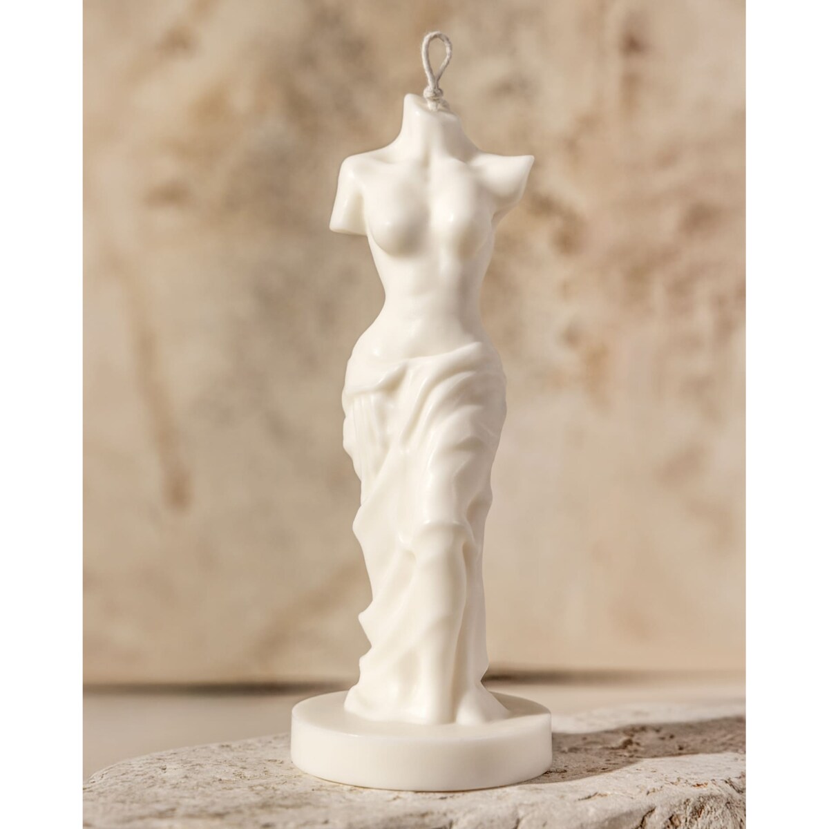 Świeca sojowa Venus – artystyczna rzeźba z naturalnego wosku, idealna jako elegancki prezent dla kobiety