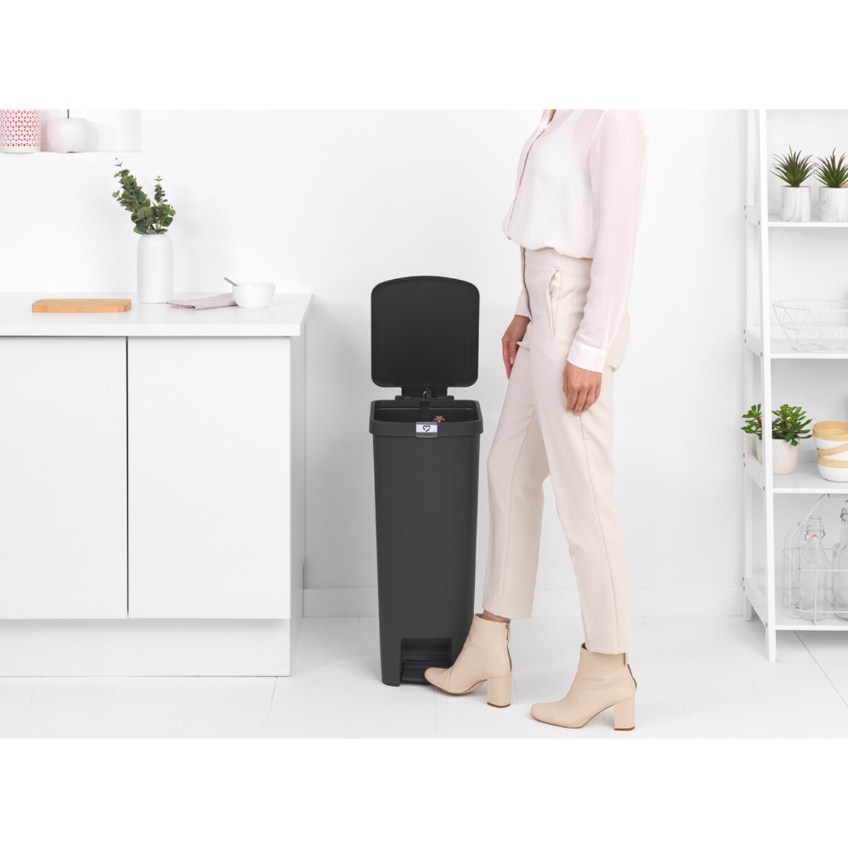 Kosz pedałowy Step Up 40l Dark Grey 800023