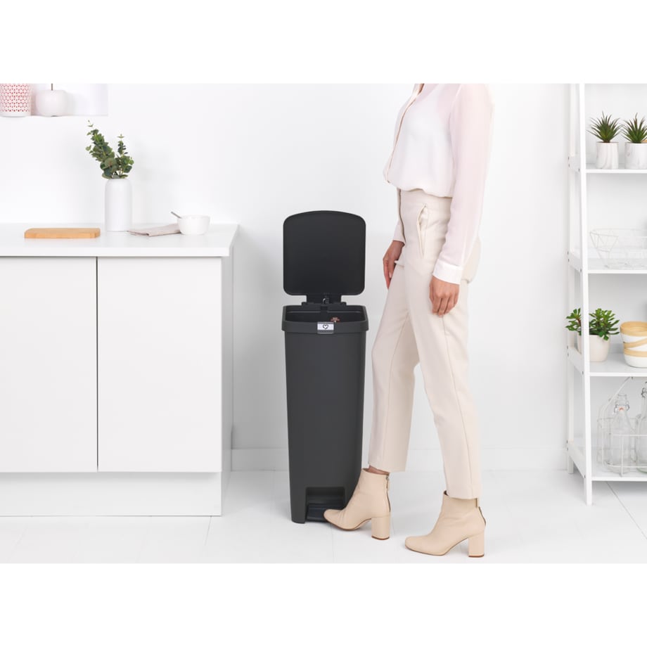 Kosz pedałowy Step Up 40l Dark Grey 800023