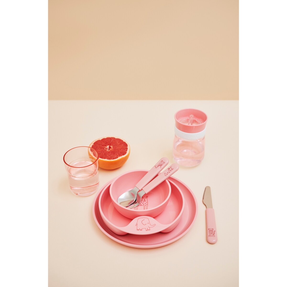 Talerzyk do karmienia Mio Deep Pink 108002078400
