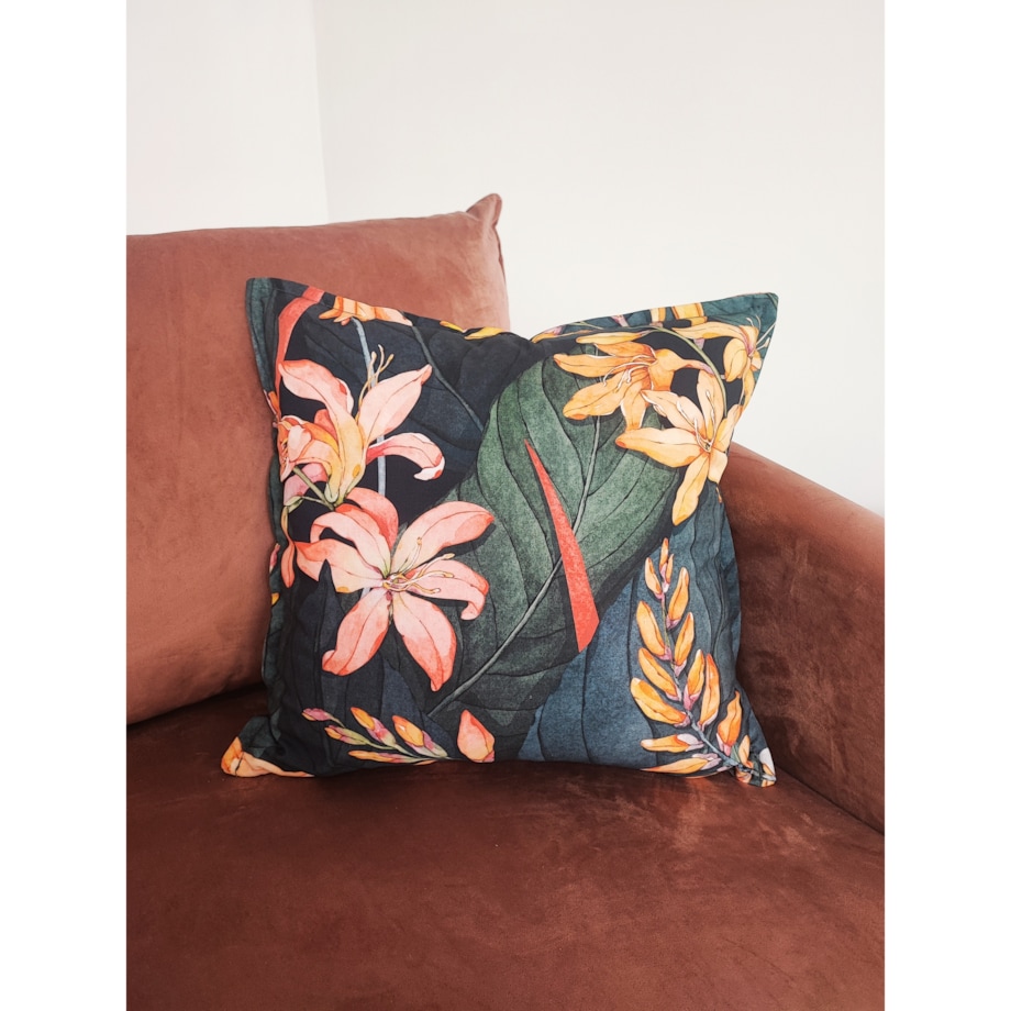 Poszewka dekoracyjna o motywie roślinnym 45x45