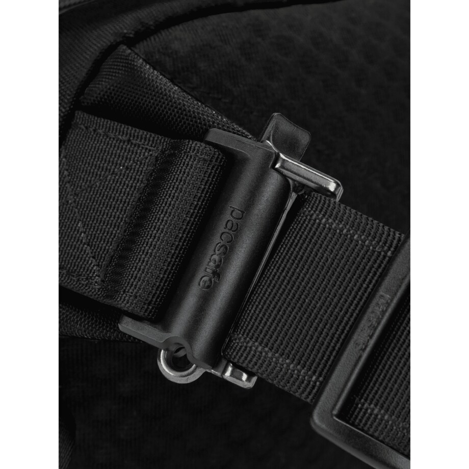 Biodrówka saszetka wodoodporna antykradzieżowa Pacsafe Metrosafe X - czarna