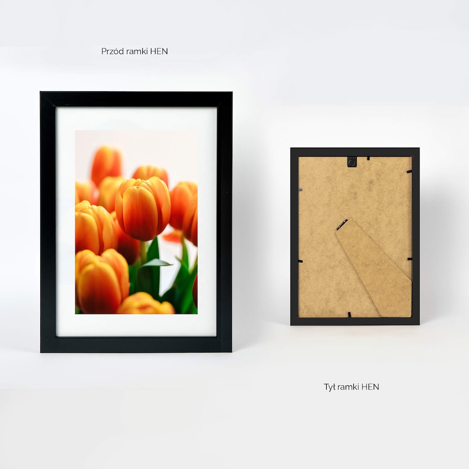 Czarna ramka na zdjęcia w rozmiarze 21x29,7 cm