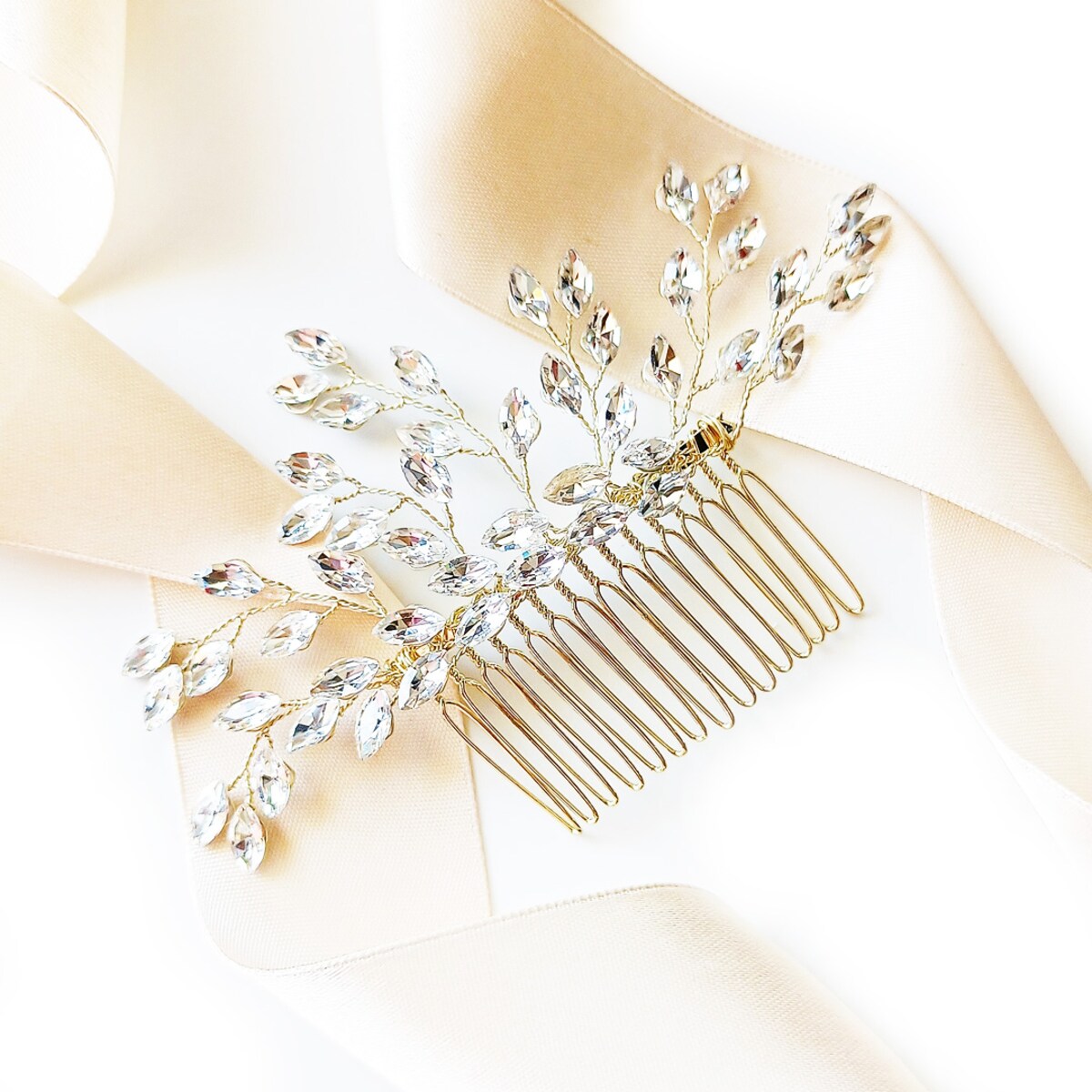 Grzebień złoty do fryzury ślubnej z cyrkoniami