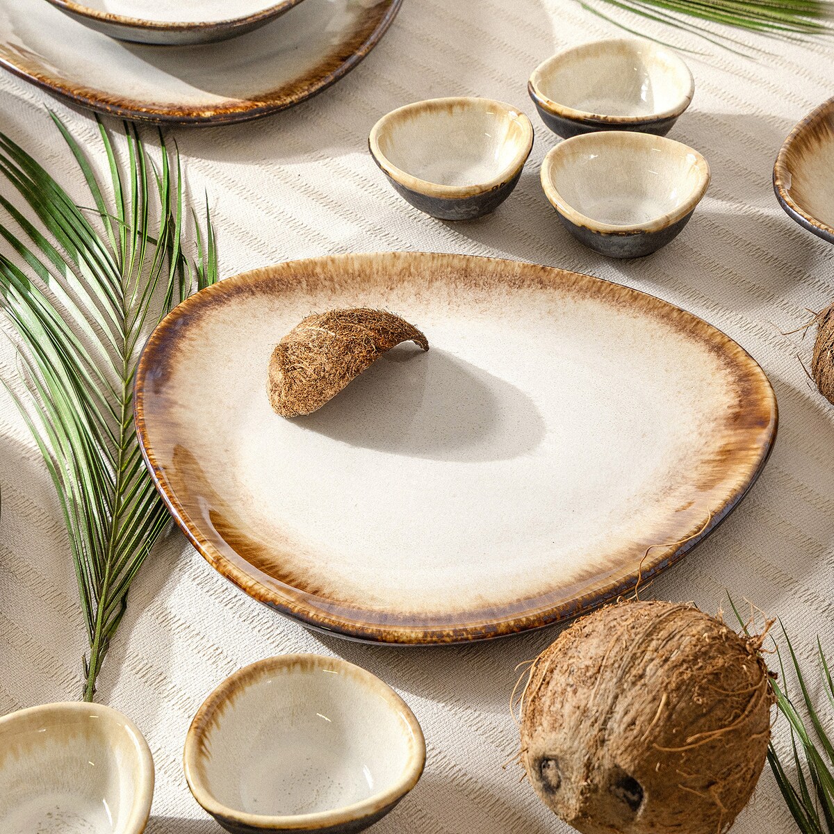 Konsimo PRIMA Zestaw obiadowo-śniadaniowo-kawowy 6 os. (48 el.), jasnobeżowy