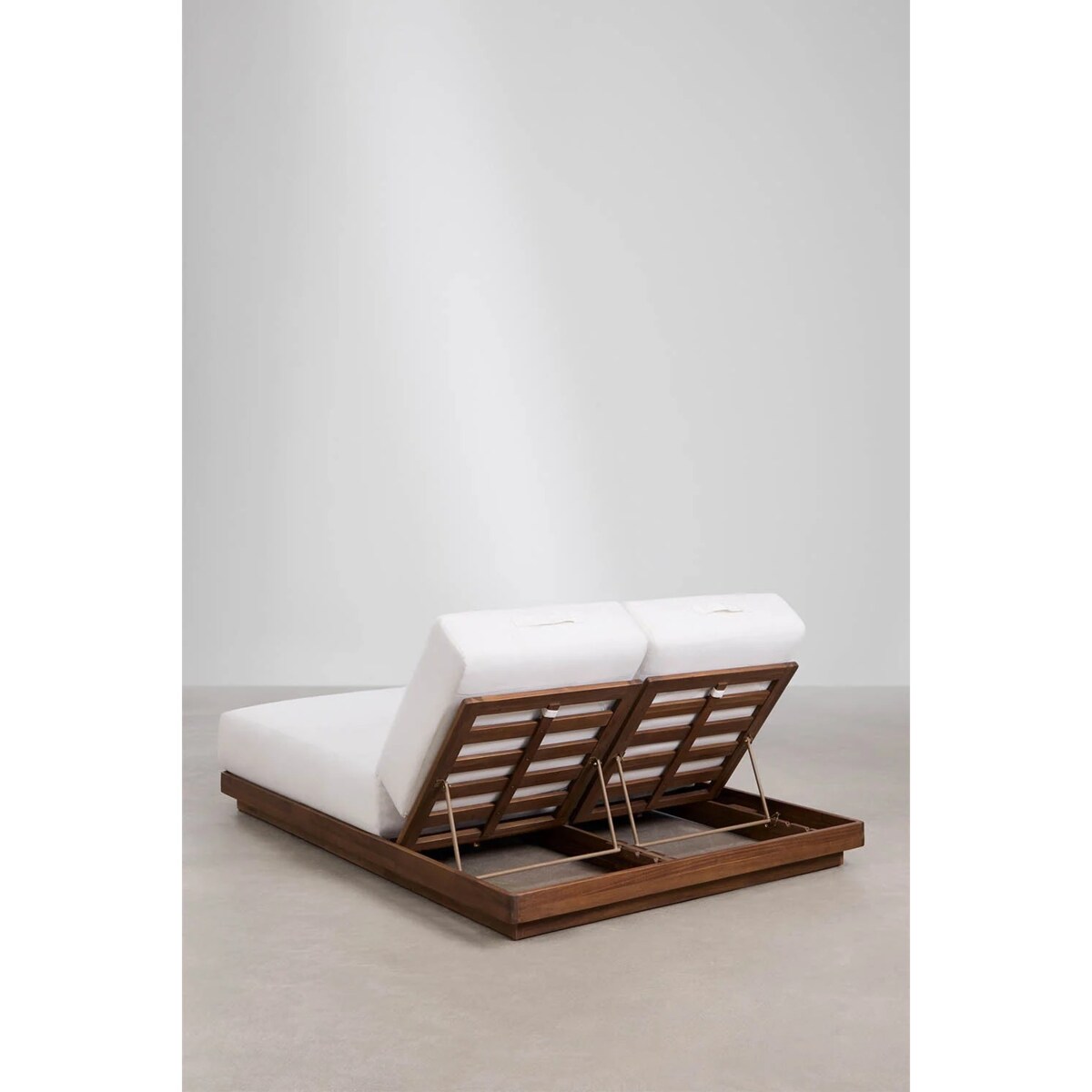 Podwójna leżanka rozkładana z drewna akacjowego Lecia