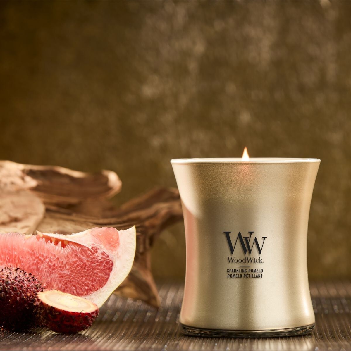 WoodWick świeca średnia SPARKLING POMELO