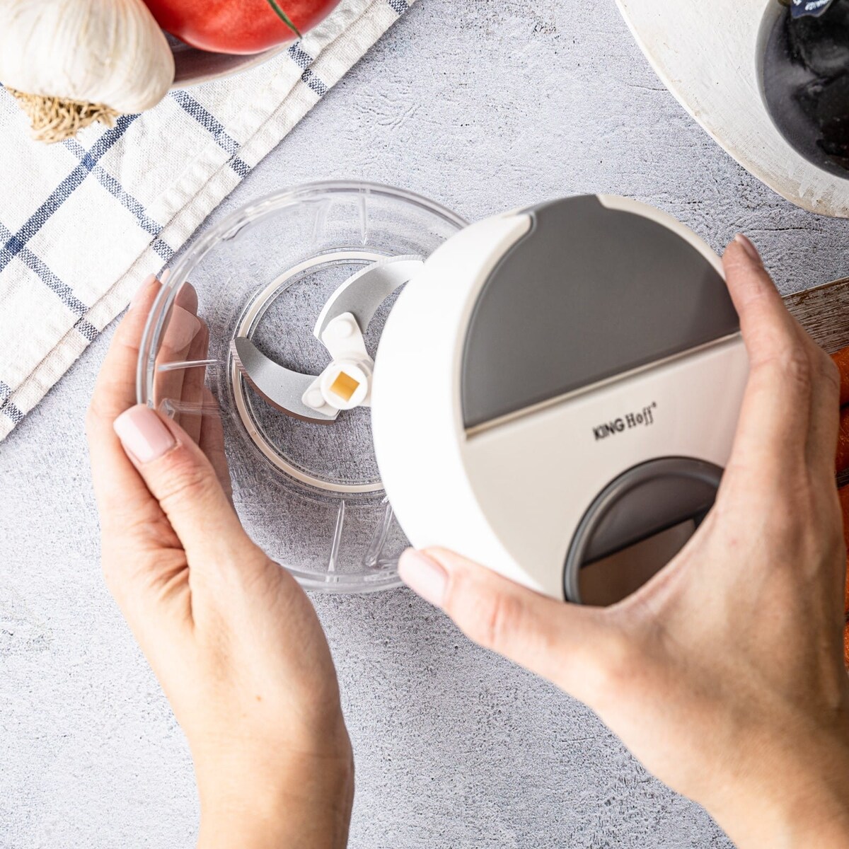 Rozdrabniacz siekacz kuchenny sznurkowy 400ml KINGHOFF