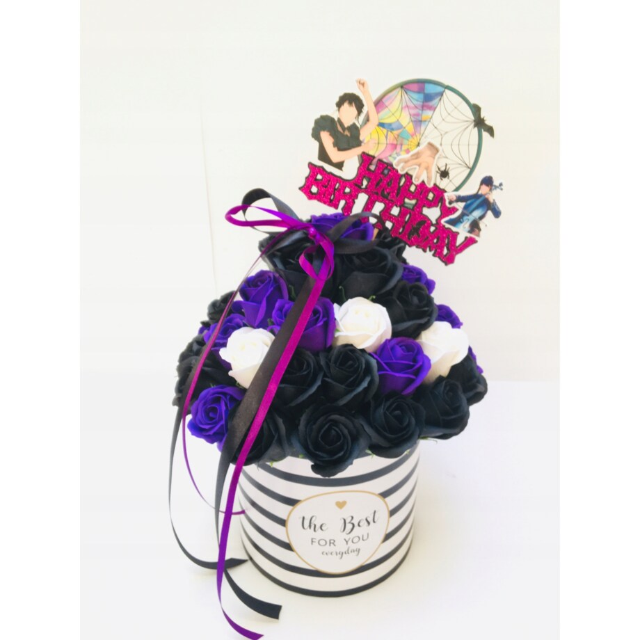 FLOWER BOX DUŻY kwiaty mydlane URODZINY z WEDNESDAY ADAMS prezent happy