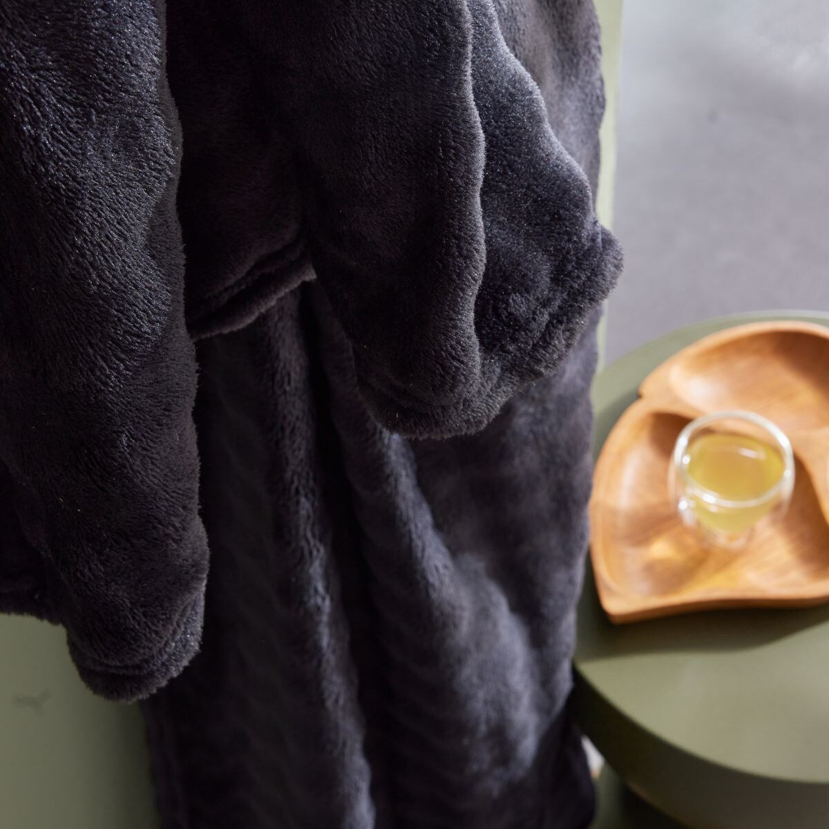 Koc z tłoczonym wzorem, 130 x 180 cm, DOUCELIN