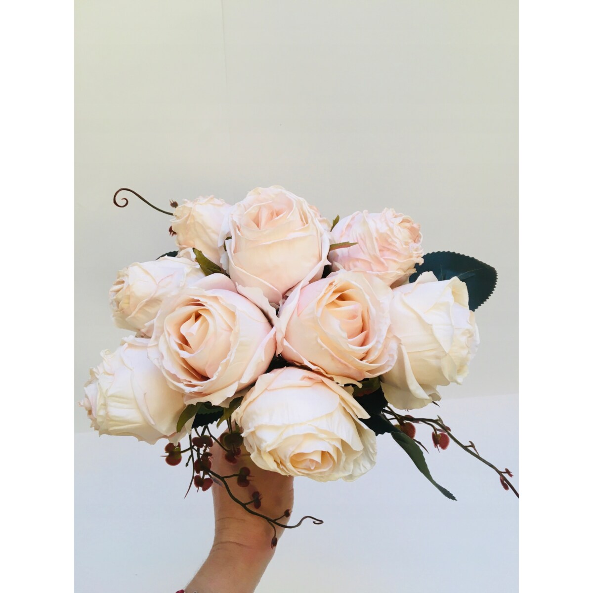 BUKIET róże sztuczne liście na stroik wiązanka do wazonu święta kremowe pik