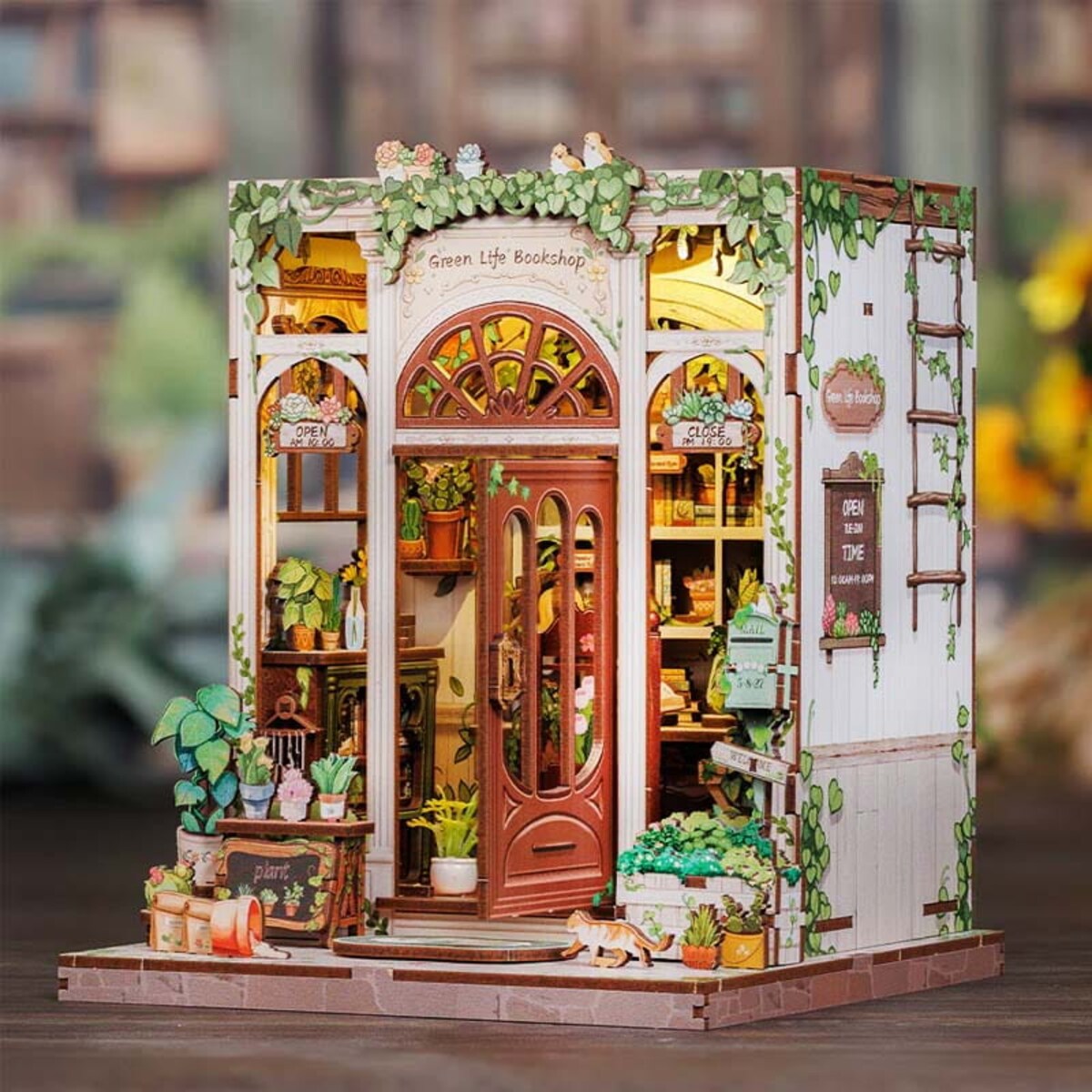 Miniaturowy domek mini Book Nook - Antykwariat pod zielonym bluszczem - CuteBee