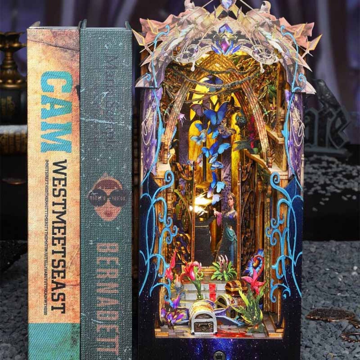 Miniaturowy domek Book Nook - Puszka Pandory