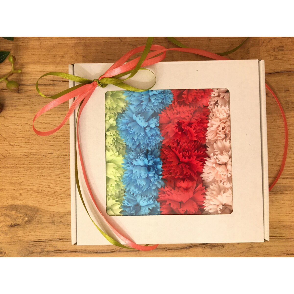 FLOWER BOX duży 20x20cm KWIATY MYDLANE na prezent