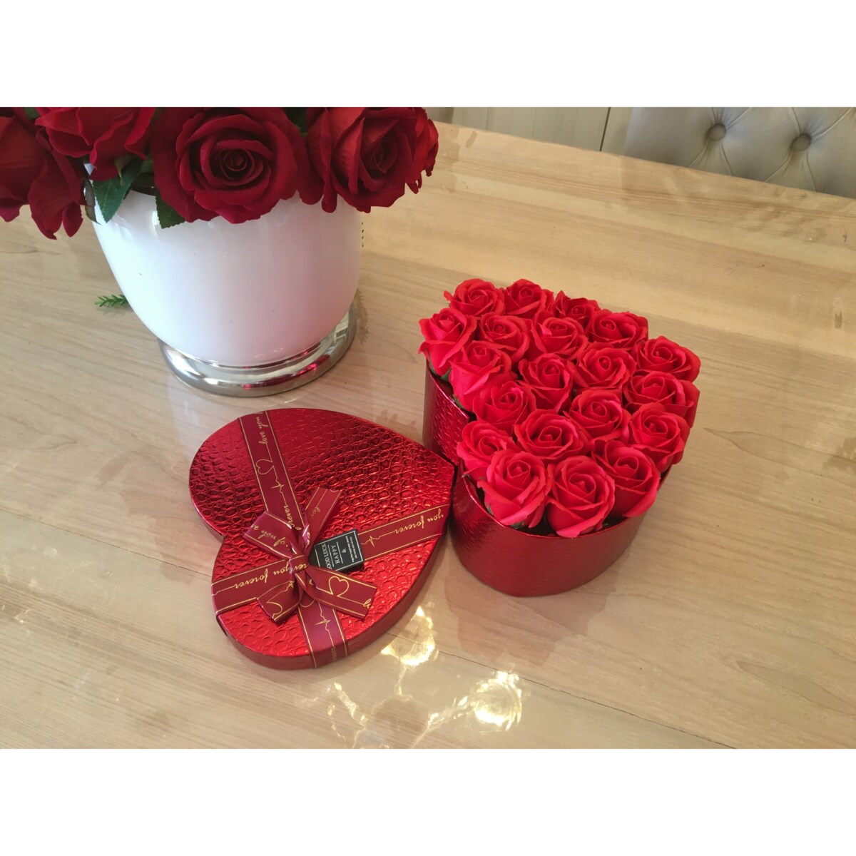 FLOWER BOX serce czerwona róża MYDLANE KWIATY PACHNĄCE prezent kobiet DUŻY