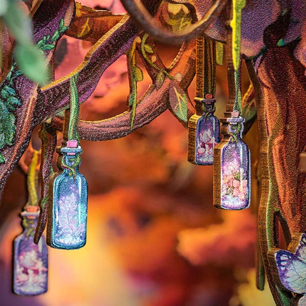 Miniaturowy domek Book Nook - Leśny świat baśni - CuteBee