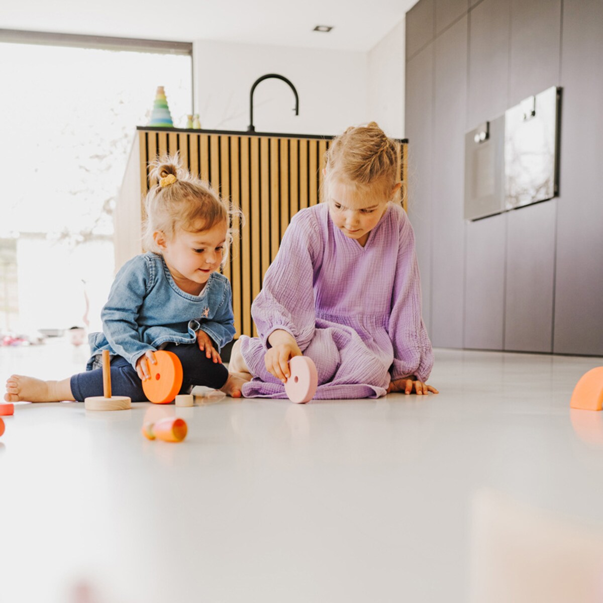 Wieża drewniana dla dzieci 10 krążków – klocki Grimm's Neon Pink 1+