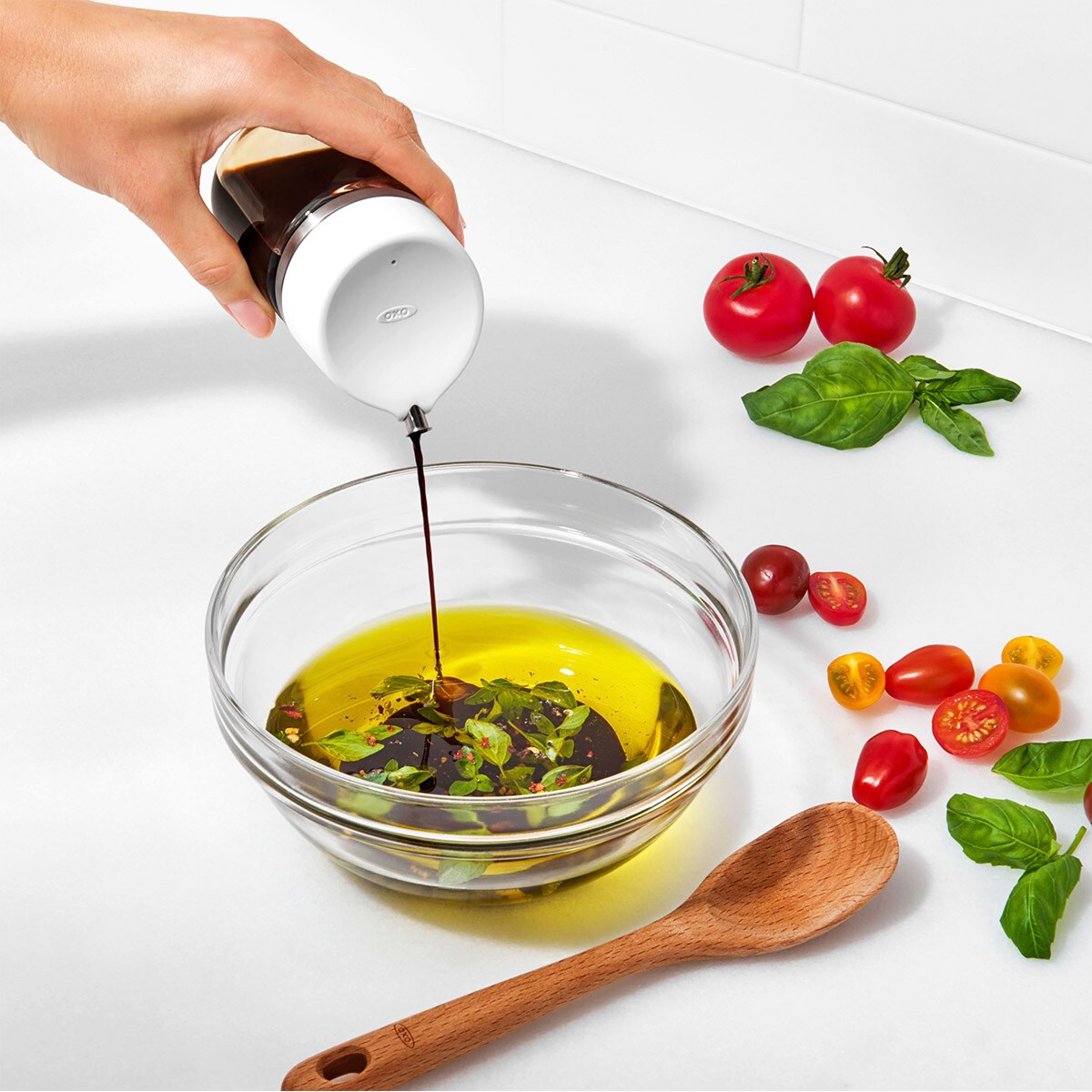 Dozownik do oleju Good Grips, 150 ml, OXO