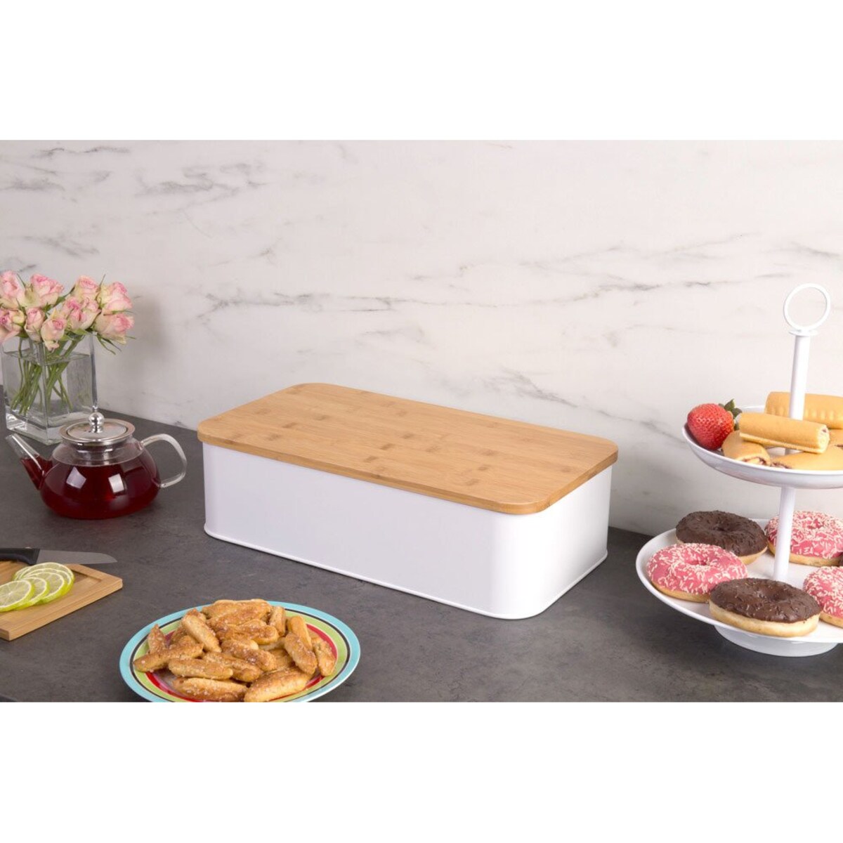 Metalowy chlebak z bambusową deską do krojenia, 2w1, ZELLER